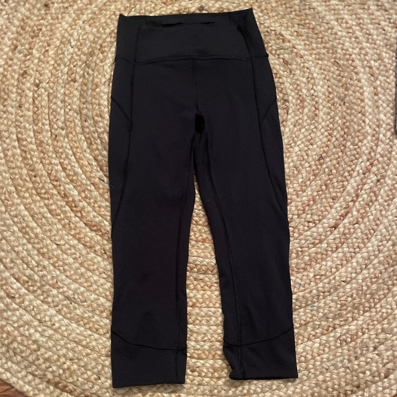 Cropped Lululemon Leggings - Picture 1 of 5
